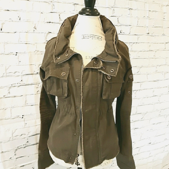 BB Dakota Jackets & Blazers - BB DAKOTA OLIVE GREEN RUGGED JACKET SZ MED